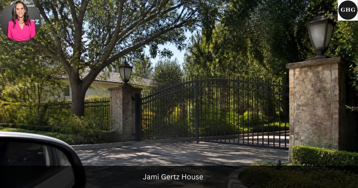 Jami Gertz house — Mediterranean-style estate gate in Beverly Park, Beverly Hills